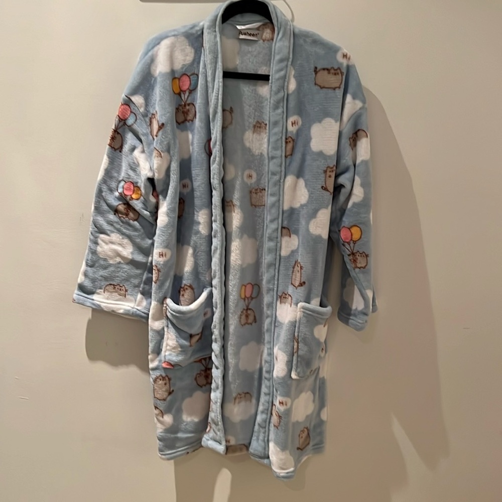 Pusheen Robe